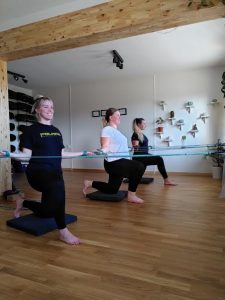Träna upp din hållning och en spänningslösande gångteknik